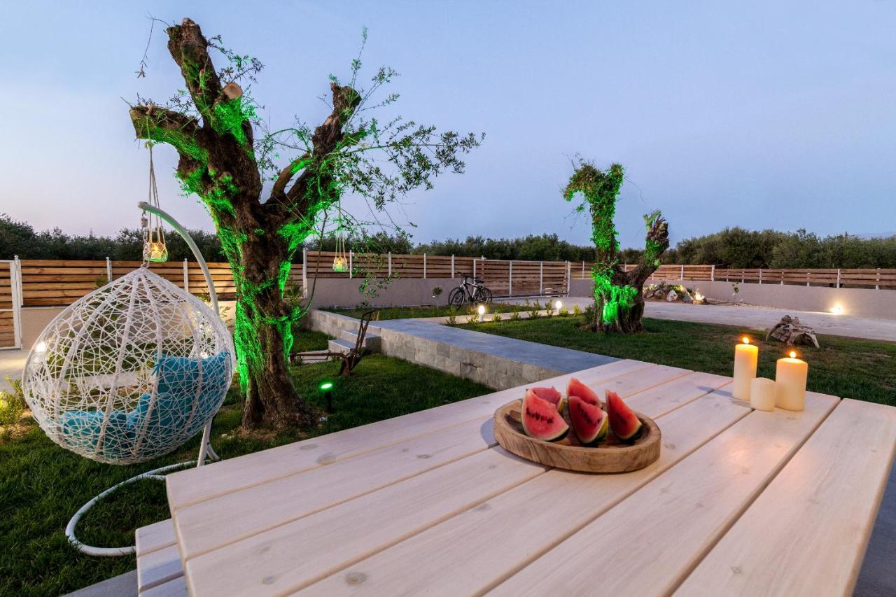 Villa Santa Barbara Hersonisos 헐소니소스 외부 사진